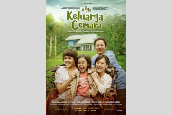 8 Film Keluarga Indonesia Yang Seru Dan Mengharukan, Awas Nangis ...