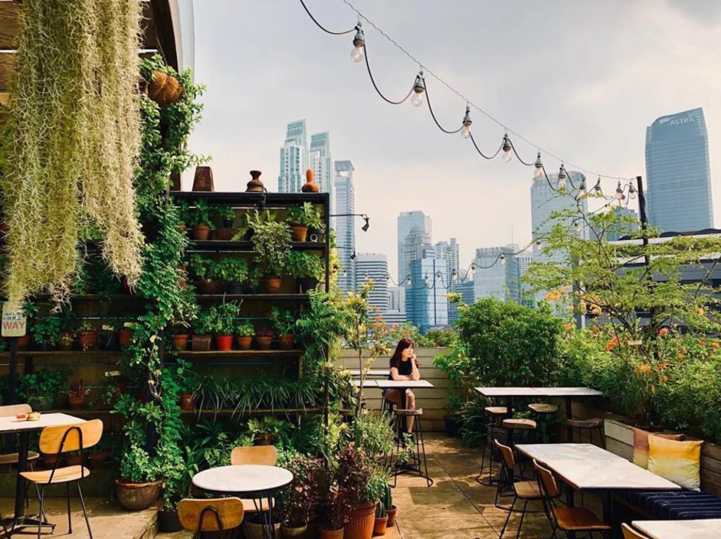 ﻿8 Cafe Rooftop Jakarta dengan View yang Indah dan Keren, Awas Bikin Malas Pulang