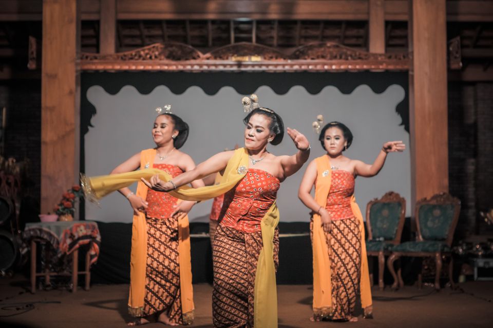 140 Cara Menghargai Keragaman Suku Bangsa dan Budaya di Indonesia