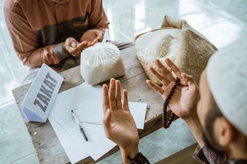 Bacaan Menerima Zakat Fitrah Tulisan Arab, Latin, dan Artinya yang Shahih