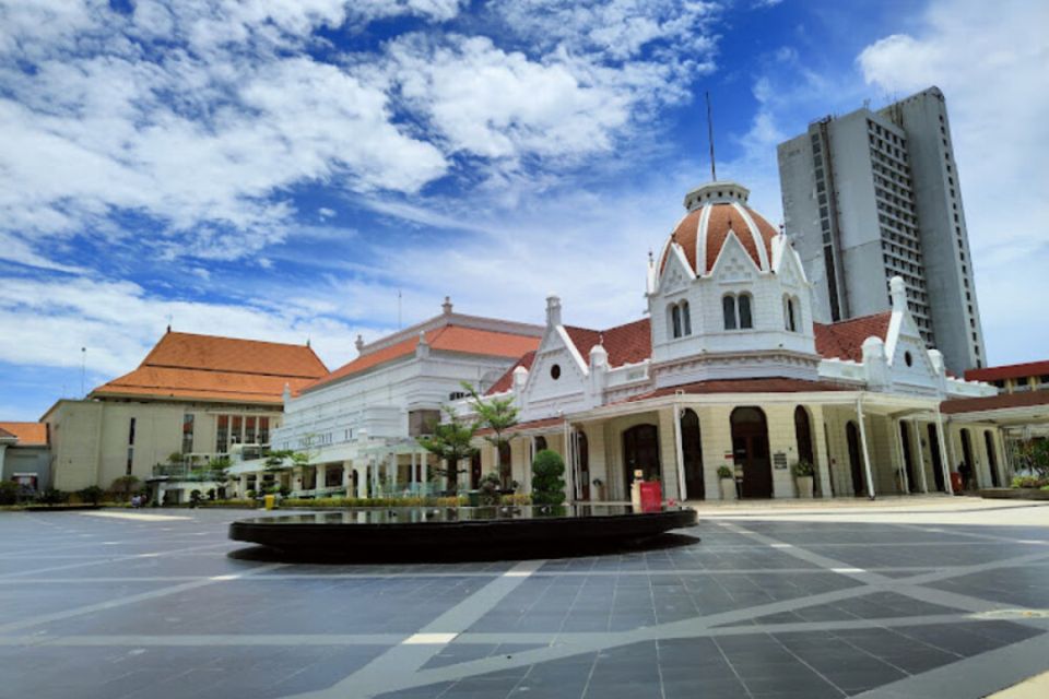 Wisata Dekat Stasiun Gubeng Surabaya yang Menarik Dikunjungi