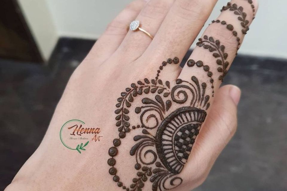 Contoh Gambar Henna Lattice Mehndi