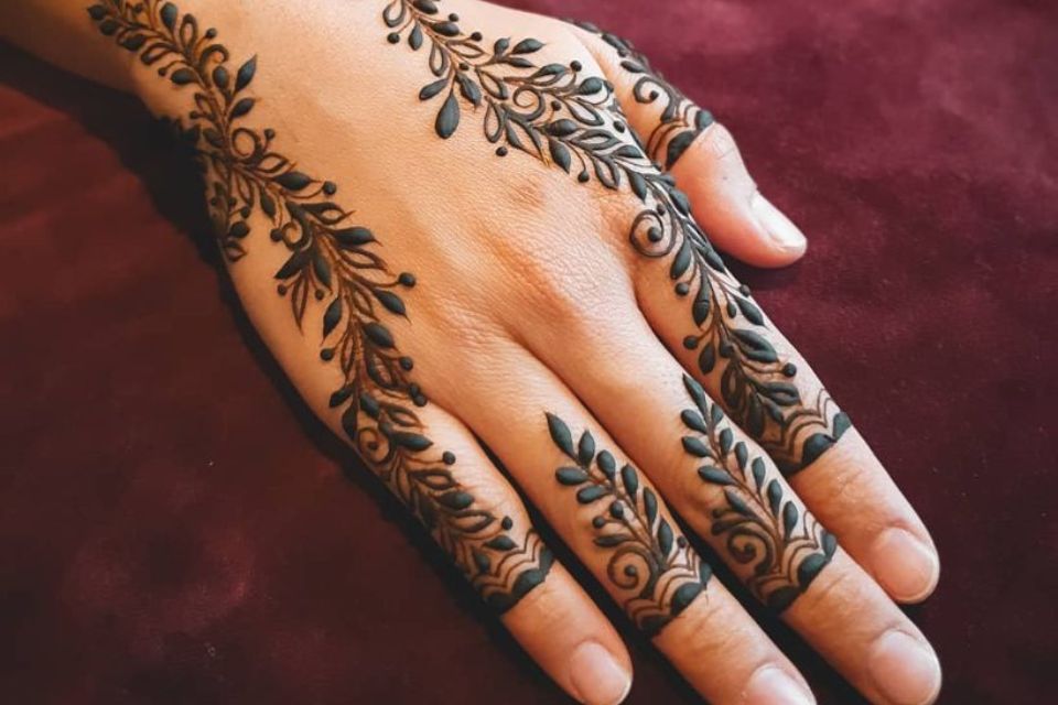 Contoh gambar Henna Vines and Leaves