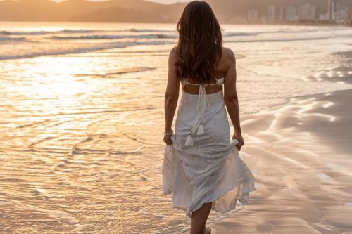 11 Foto di Pantai Aesthetic yang Keren dan Kekinian 2024