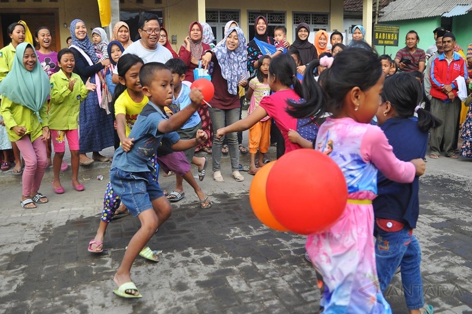 7. Permainan Pecah Balon