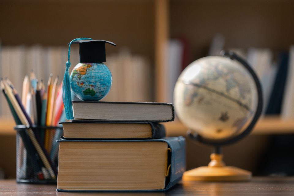 Contoh Soal Teks Eksplanasi Kelas 11 SMA dan Jawabanya Lengkap