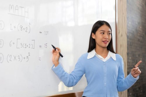Contoh Soal Matriks Diagonal beserta Pembahasannya dalam Matematika Kelas 11 SMA