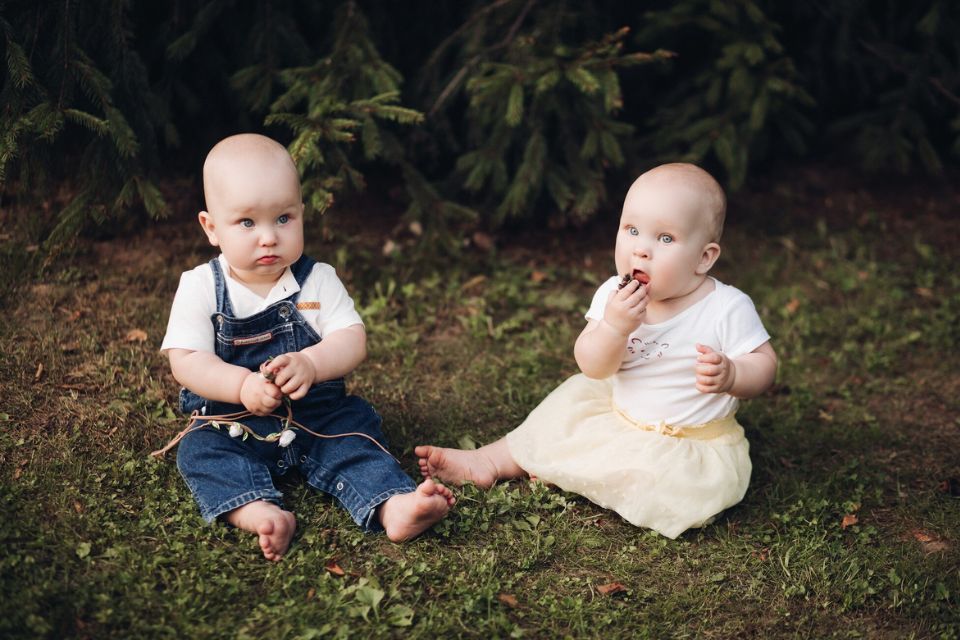 Ide Nama Bayi Kembar Laki-laki dan Perempuan 2 3 Kata yang Modern