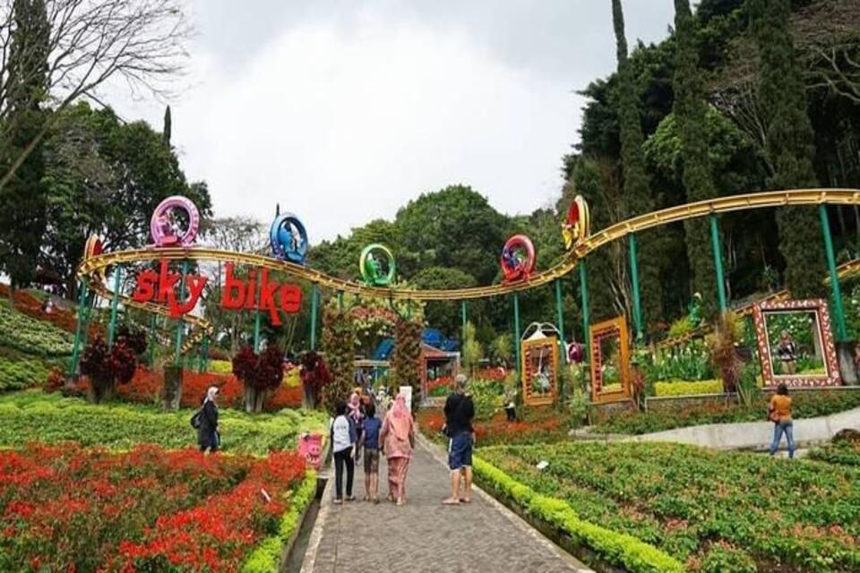 1. Eco Green Park