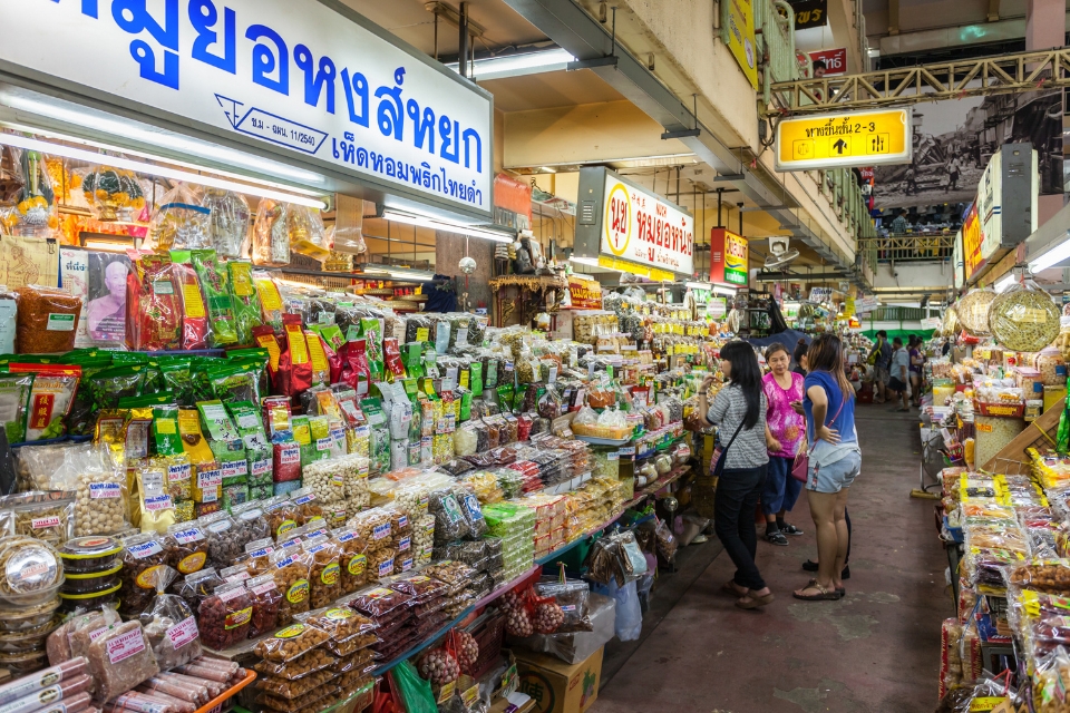 oleh-oleh khas bangkok thailand halal