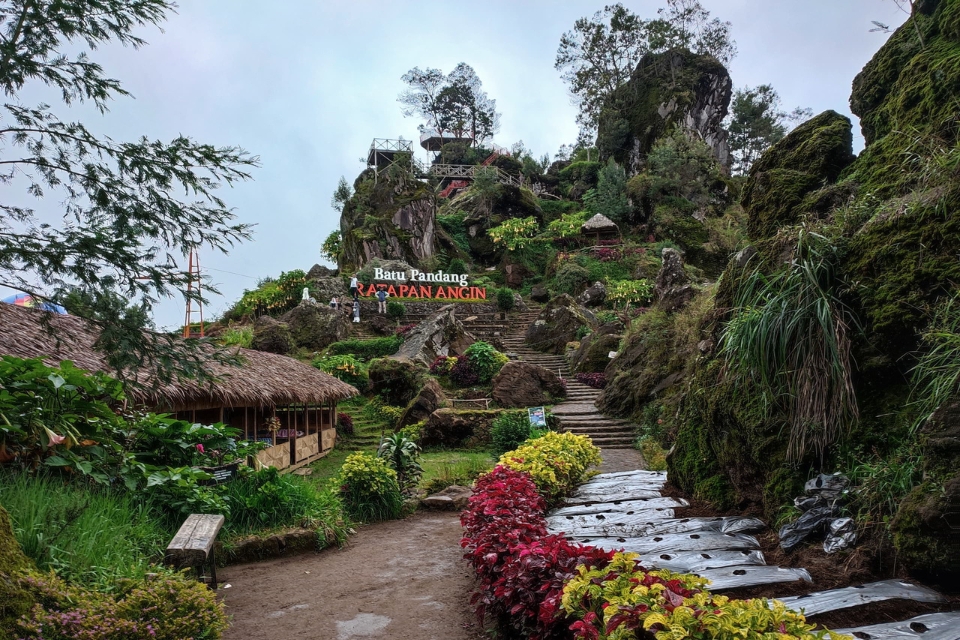 tempat wisata dieng terpopuler dan hits - 11