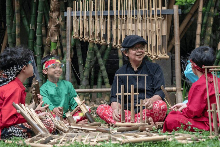 Jelaskan Opini Positif Tentang Keberagaman Budaya di Indonesia! Berikut Contohnya