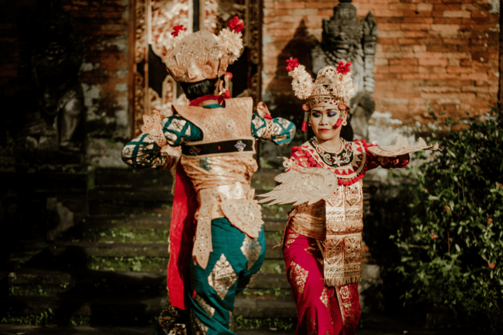 Sebutkan Empat Contoh Jenis Keragaman Budaya Daerah di Indonesia dari 5 Provinsi di Indonesia!