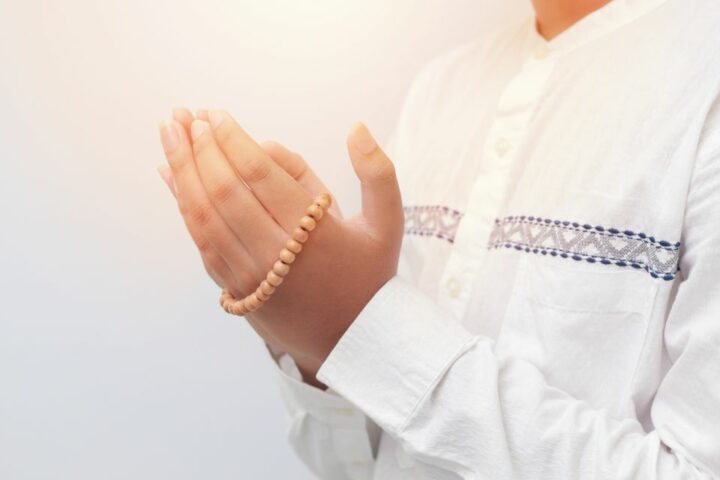 Allahumma A’Inni ‘Ala Dzikrika Wa Syukrika Wa Husni ‘Ibadatik, Keutamaan dan Waktu Membacanya