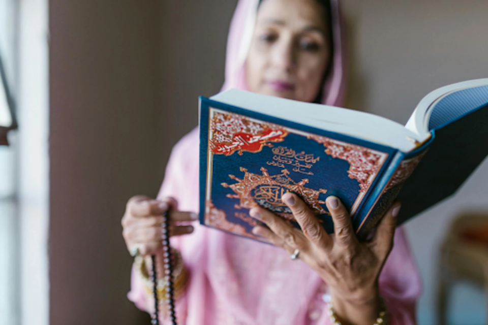 Allahumma A’Inni ‘Ala Dzikrika Wa Syukrika Wa Husni ‘Ibadatik, Keutamaan dan Waktu Membacanya
