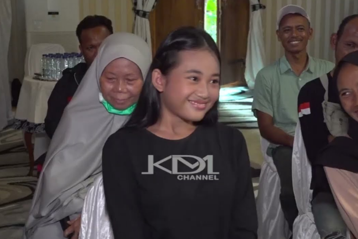 Profil dan Akun IG dan TikTok Aura Cinta yang Kritik KDM, Siapa Dia?