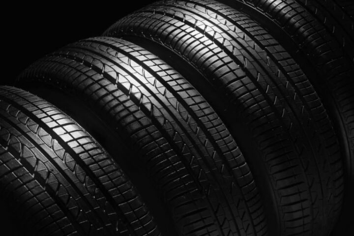 13 Merk Ban Motor Tubeless Terpopuler dan Perkiraan Harganya