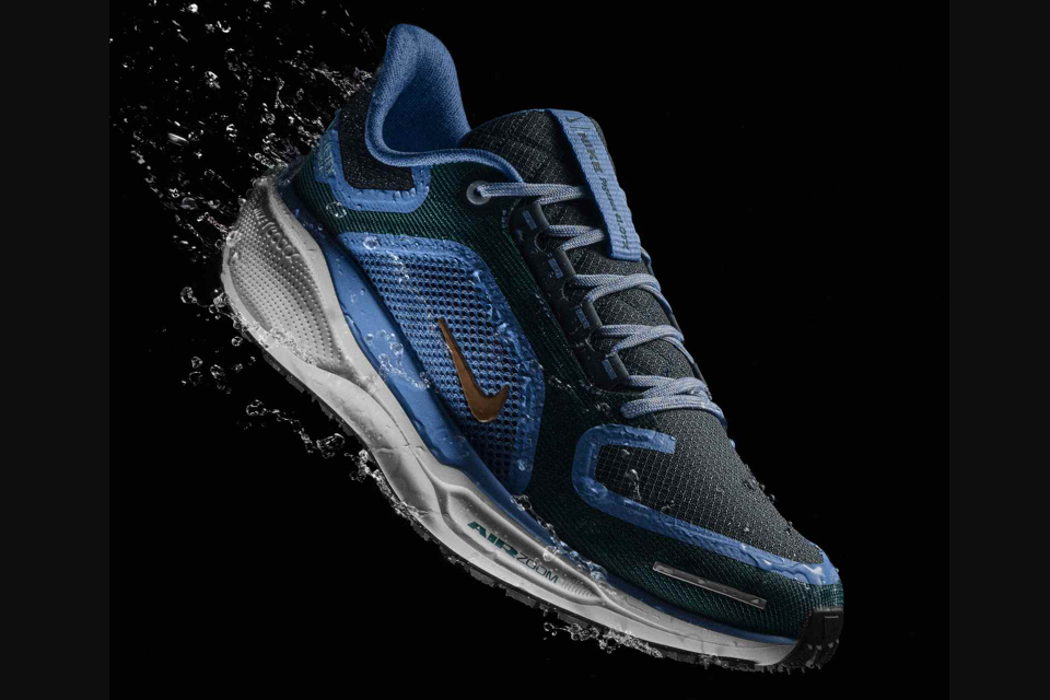 Cocok Saat Musim Hujan! 9 Merek Sepatu Anti Air yang Keren dan Stylish