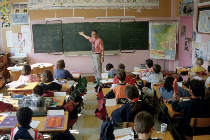 Jawaban Mengapa Pengajaran Langsung Efektif Digunakan di Kelas yang Heterogen