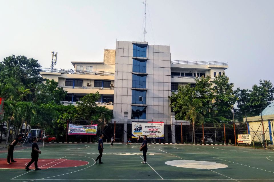 Kampus yang Membuka Kelas Karyawan, Jadwal Fleksibel & Biaya Murah