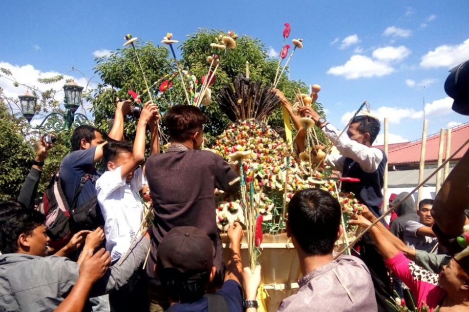 Tradisi Jawa Tengah yang Masih Ada hingga Sekarang dan Maknanya