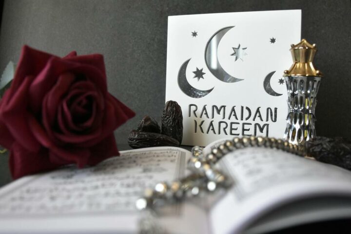 20 Prompt Gambar Ucapan Selamat Menunaikan Puasa Ramadan 2026 yang Keren