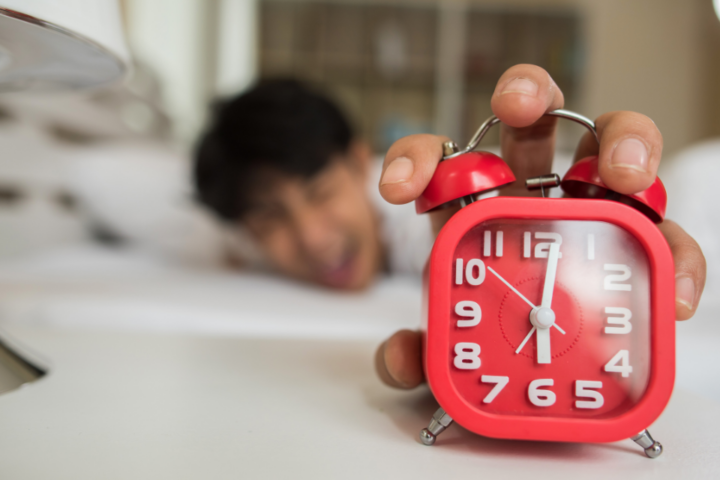 Bangun Kesiangan Tidak Sahur, Apakah Puasa Tetap Sah? Ini Penjelasannya