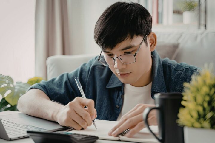 Sebutkan Nama Geografi yang Ditulis dengan Huruf Kapital, Berikut Jawabannya!