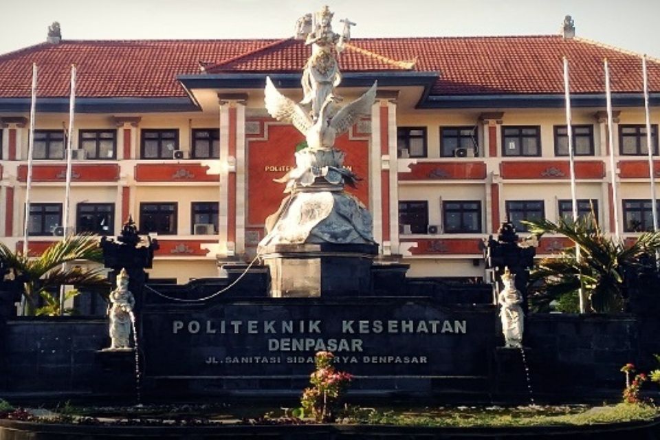 9. Politeknik Kesehatan Kartini Bali