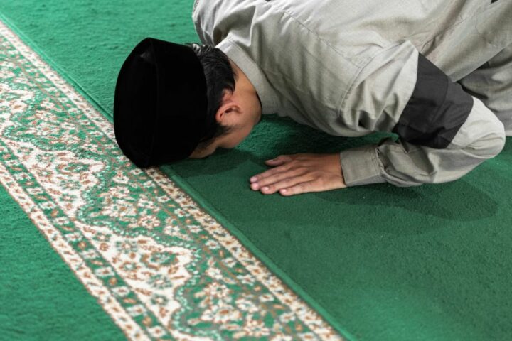 15 Amalan Malam Lailatul Qadar Ramadan 2026 yang Sayang Dilewatkan Bagi seorang Muslim
