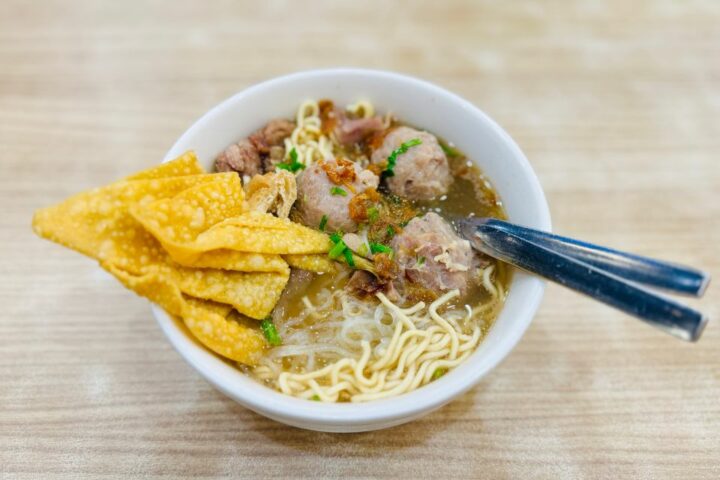 7 Tempat Makan Bakso Terpopuler di Bandung yang Bisa Jadi Pilihan, Sudah Pernah ke Sini?