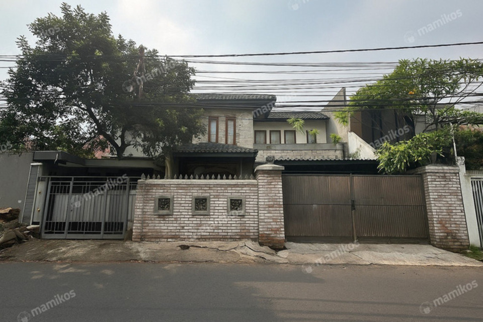 11. Rumah Mewah 6 Kamar di Cilandak