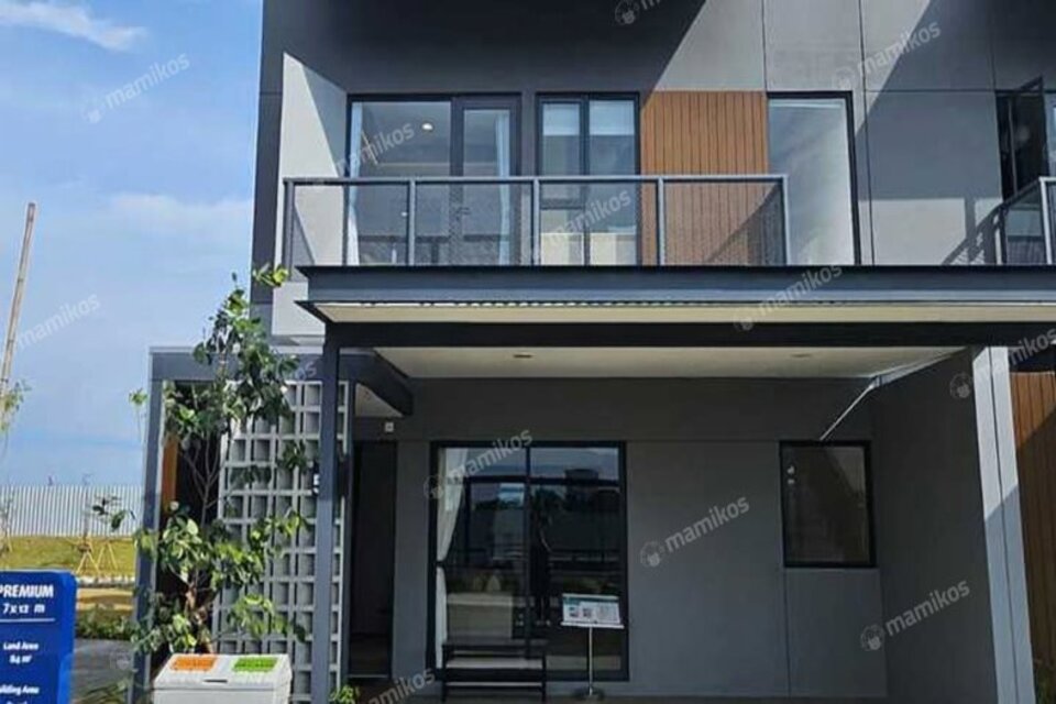 6. Rumah Mewah di Kawasan Summarecon, Bandung