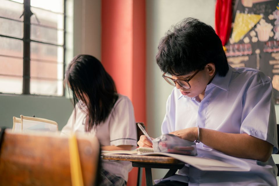 Contoh Soal Ujian Sekolah Pendidikan Pancasila Kelas 9 SMP dan jawabannya Kurikulum Merdeka