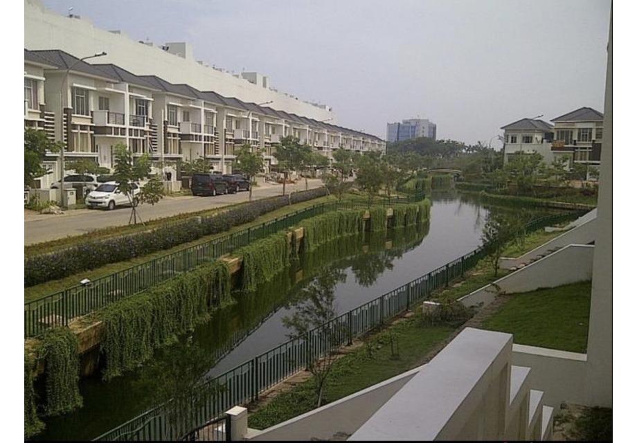 Perumahan Crown Golf PIK