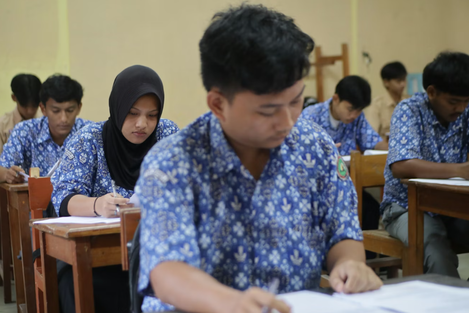 Soal Ujian Sekolah Bahasa Indonesia Kelas 9 SMP 2026 dan Kunci Jawabannya
