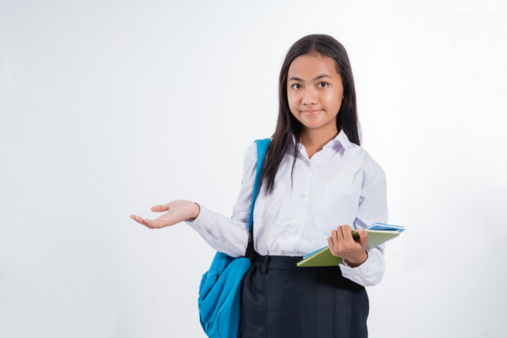 Apa Saja yang Perlu Ditulis di Name Tag MPLS? Siswa Baru Wajib Tahu Ini