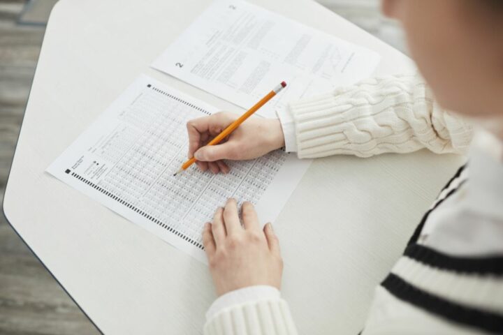 25 Contoh Soal Berpikir Komputasional Kelas 8 SMP beserta Jawabannya