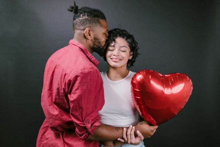 50 Kata-Kata Ucapan Hari Girlfriend Day 2026 yang Penuh Makna untuk Pasangan ataupun Sahabat