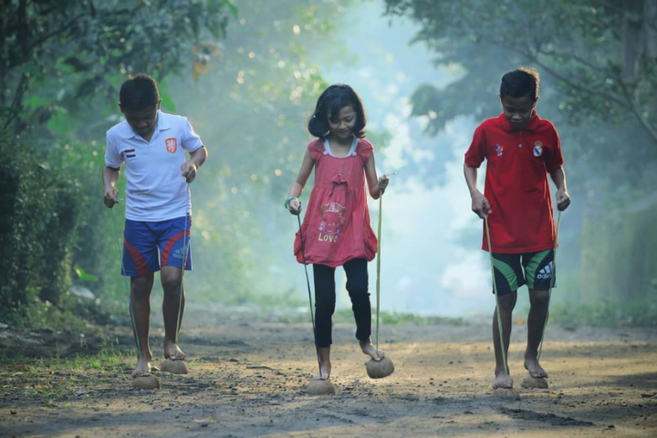 Apa yang Dapat Dilakukan oleh Pelajar untuk Membantu Melestarikan Permainan Tradisional?