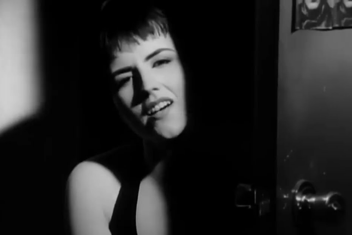 Makna Lagu Linger oleh The Cranberries Dilengkapi Lirik dan Terjemahannya Lengkap