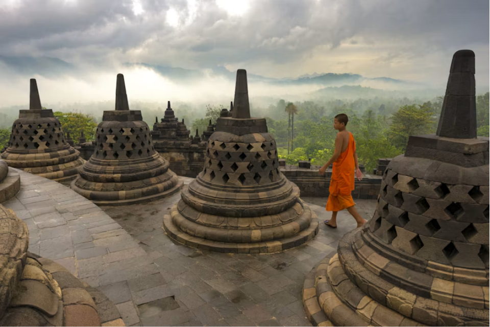 perbedaan dan persamaan agama hindu dan buddha