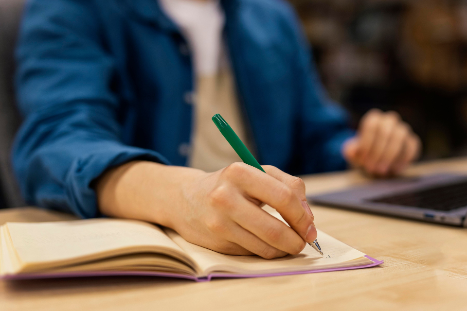 Apa pengertian ‘manusia merdeka’ menurut ki hadjar dewantara